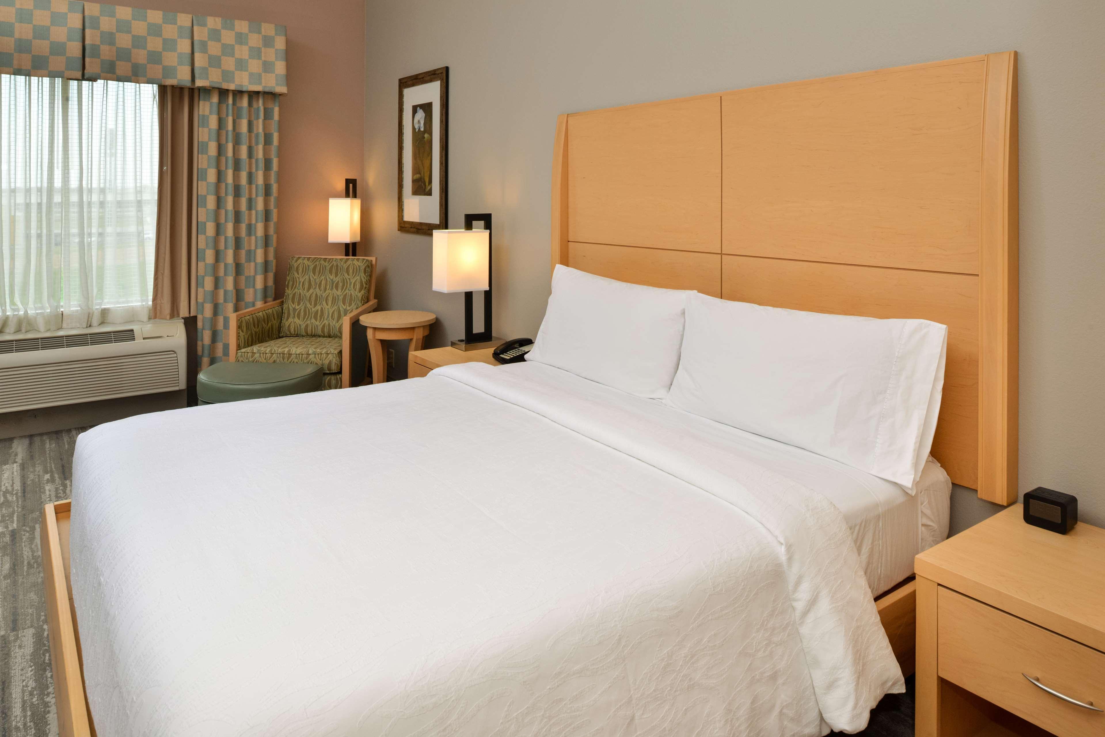 Hilton Garden Inn Denton Eksteriør bilde