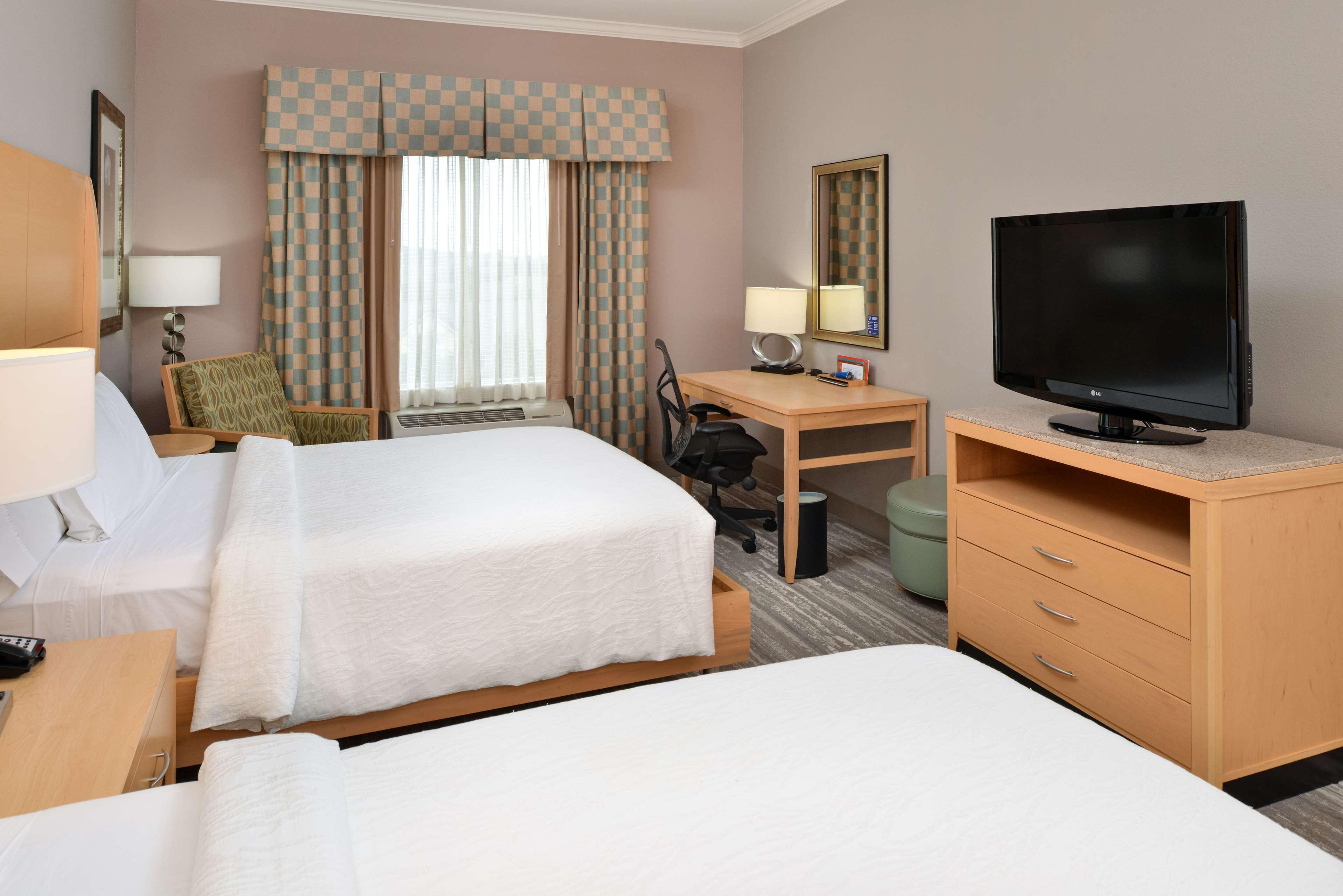 Hilton Garden Inn Denton Eksteriør bilde