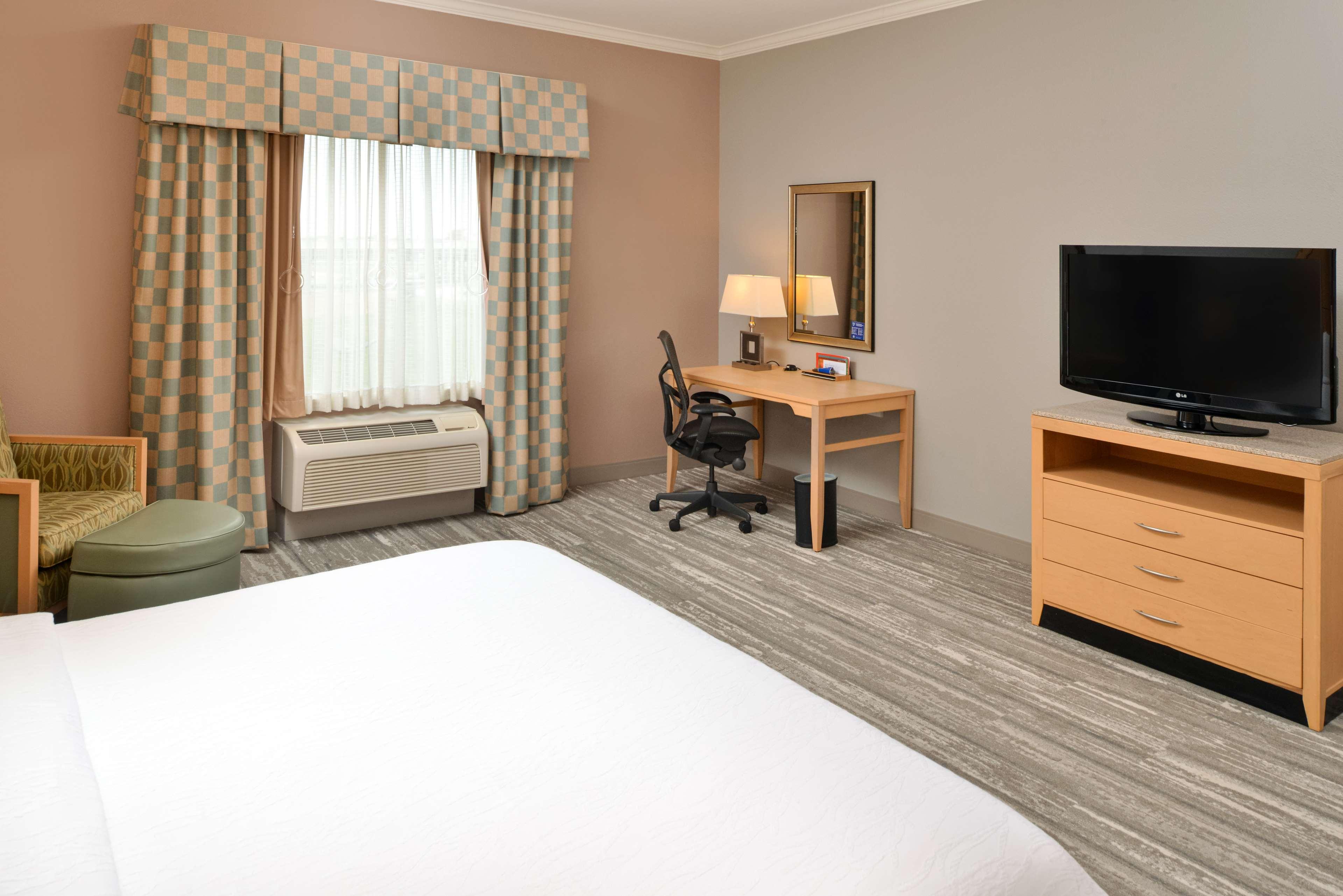 Hilton Garden Inn Denton Eksteriør bilde