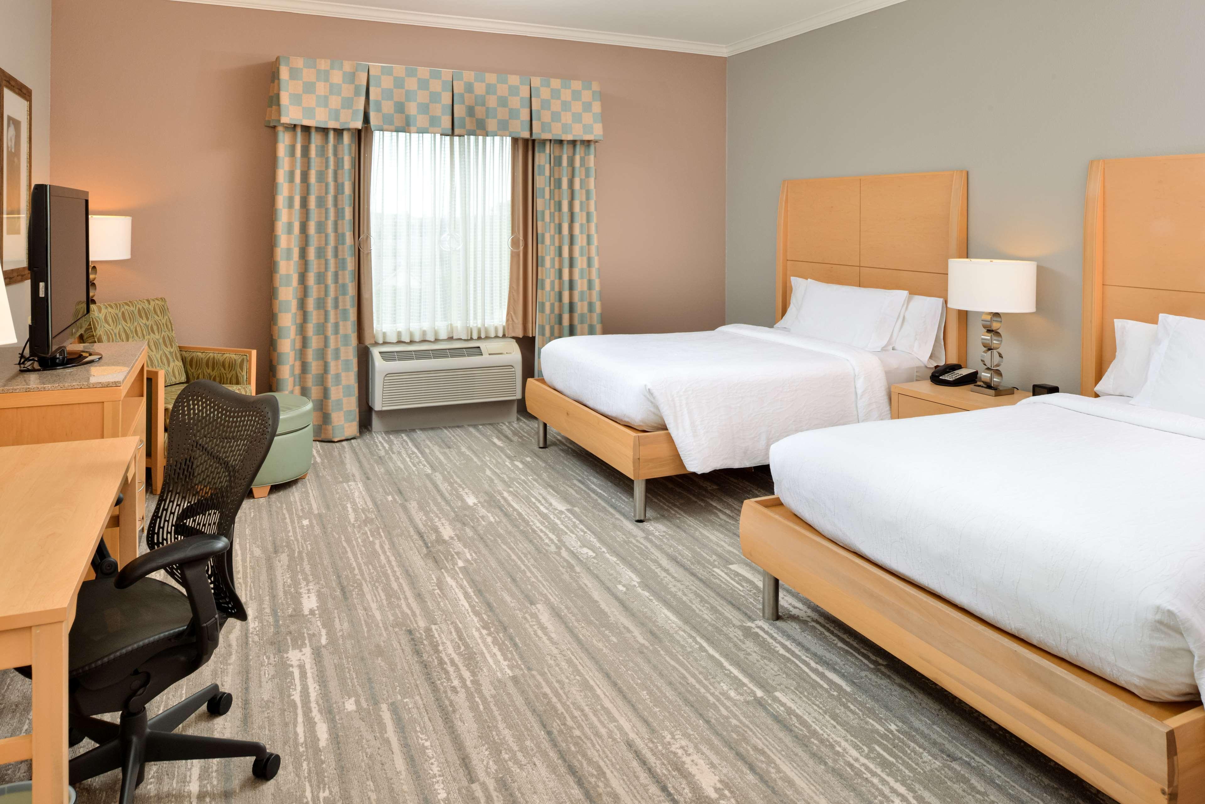 Hilton Garden Inn Denton Eksteriør bilde