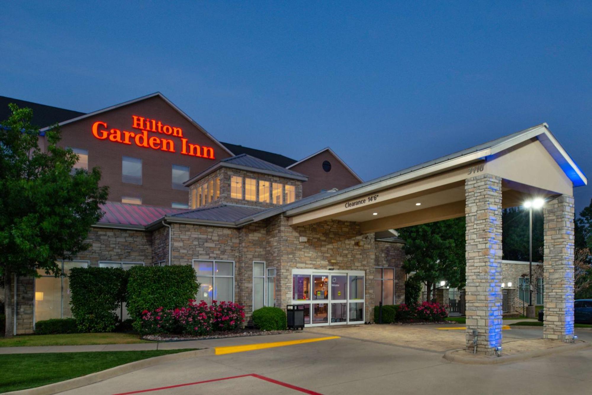 Hilton Garden Inn Denton Eksteriør bilde